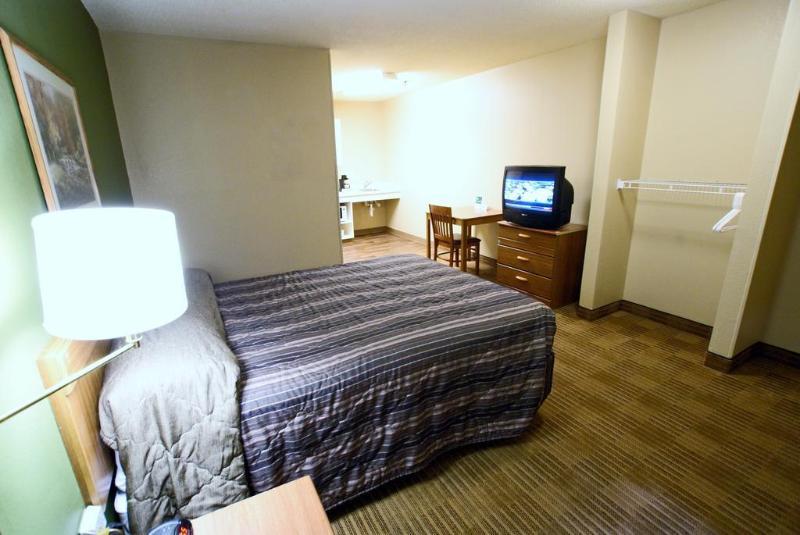 Hometowne Studios By Red Roof Nashville - Airport/Briley Pkwy Esterno foto
